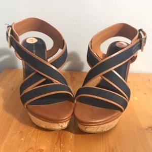 Tommy Hilfiger size 7 wedge sandals. Never worn